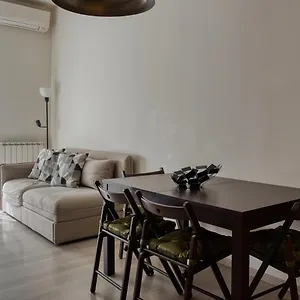 Joivy Vibrant 2bed With Balcony Milano